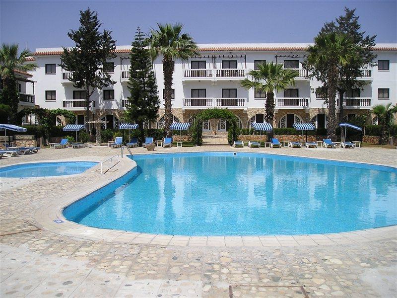 Lysithea Hotel Larnaca Buitenkant foto